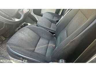 2018-peugeot-boxer-1486062-49038633