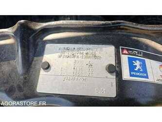 2018-peugeot-boxer-1486062-49038644