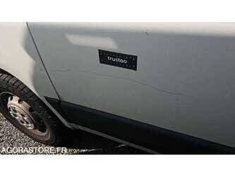 2018-peugeot-boxer-1486062-49038653