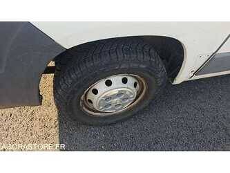 2016-peugeot-boxer-1486068-49038768