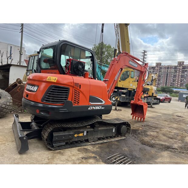 2024 Doosan DX60-49040513