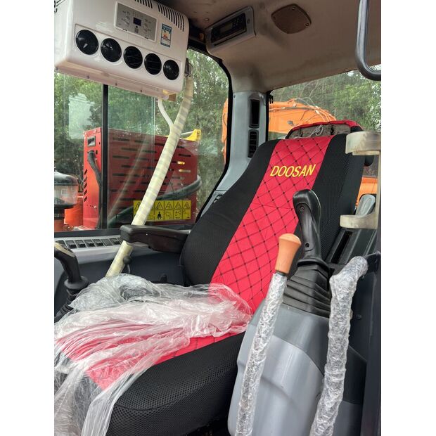 2024 Doosan DX60-49040518