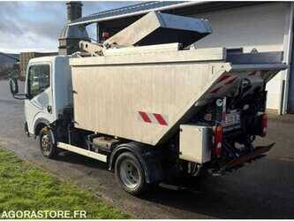 2013-renault-maxity-1486029-49048008