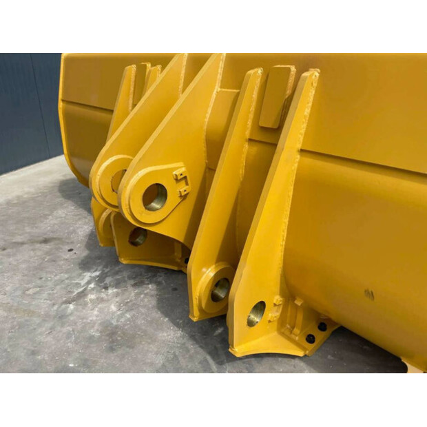 2026 Caterpillar 988K-49048876