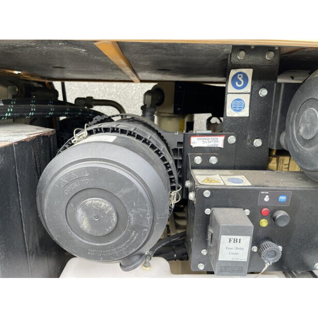 2016 Doosan 7/73 250CFM-49049601