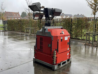 2011-tower-light-hydro-power-cube-1486632-49049837
