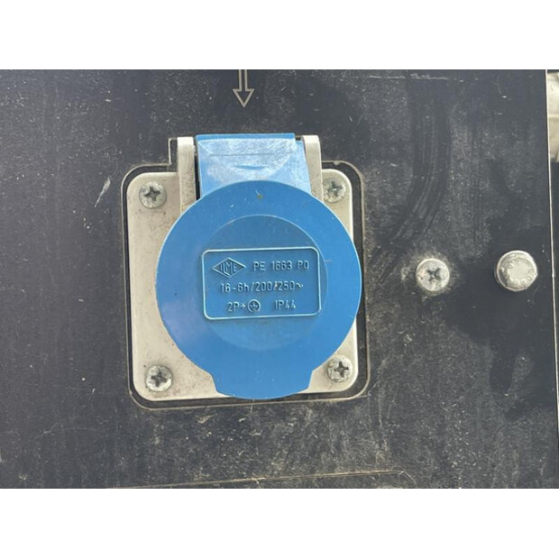 2014 Tower Light Hydro Power Cube-49049878