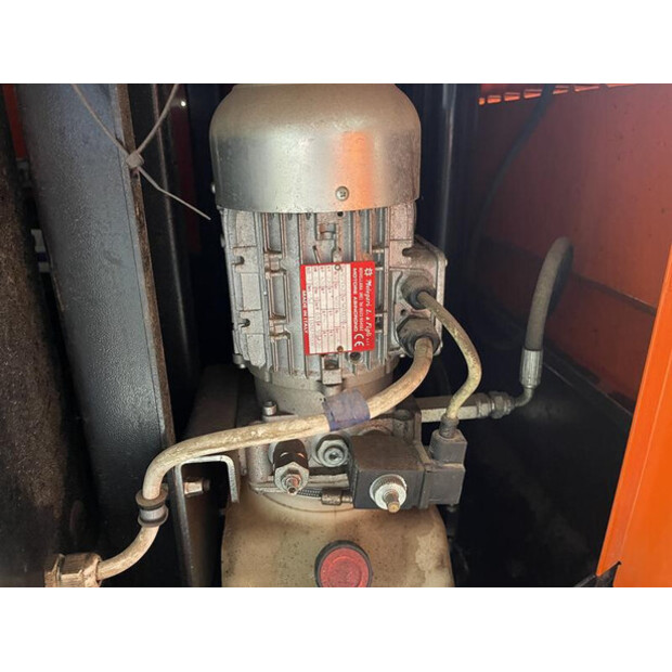 2014 Tower Light VB9-49049953