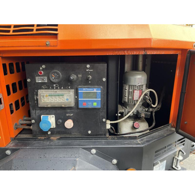 2015 Tower Light VB9-49049972