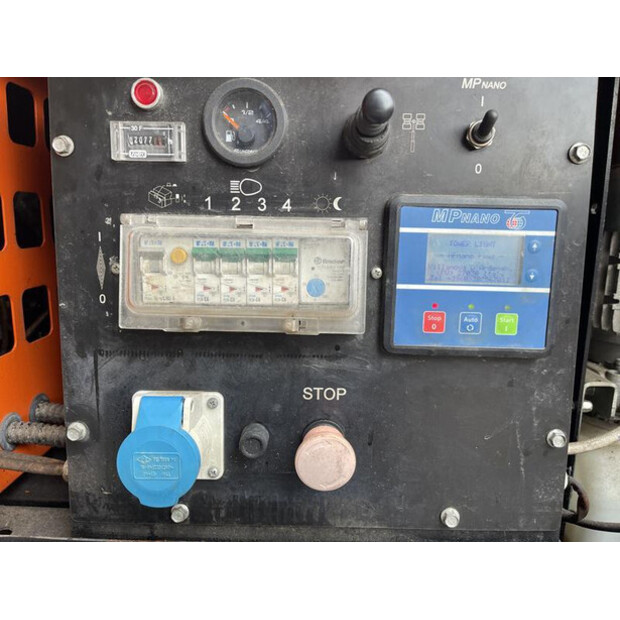 2015 Tower Light VB9-49049974