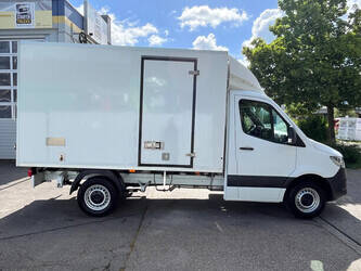 2021-mercedes-benz-sprinter-316-1467654-49050687