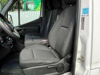 2021-mercedes-benz-sprinter-316-1467654-49050702