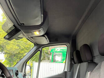 2021-mercedes-benz-sprinter-316-1467654-49050705