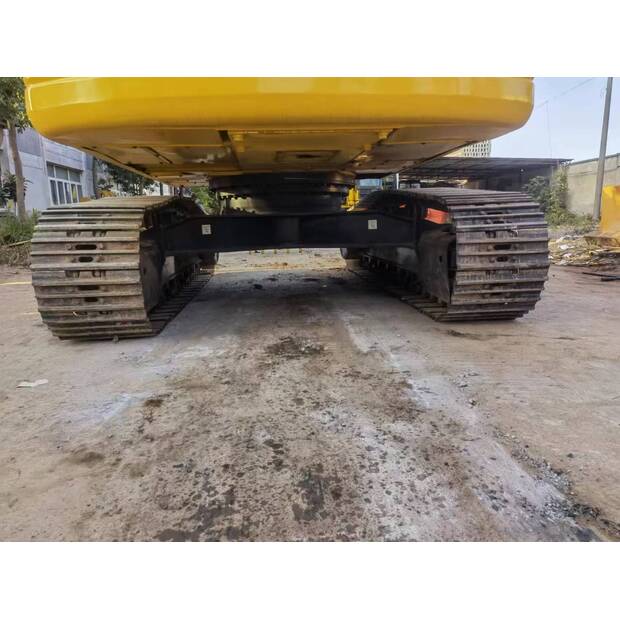 2024 Komatsu PC300-49052479