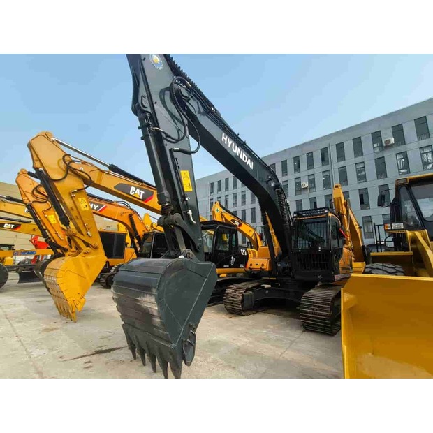 2024 Hyundai R220LC-49052549