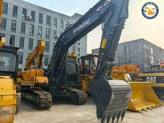 2024-hyundai-r220lc-49052558
