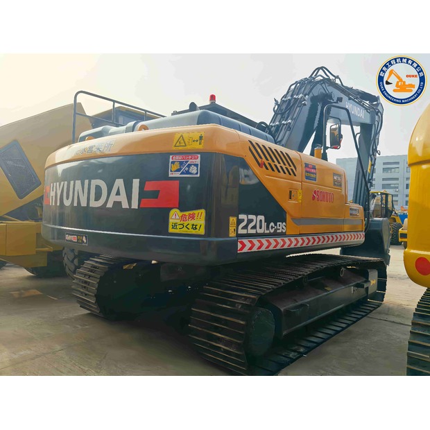2024 Hyundai R220LC-49052561