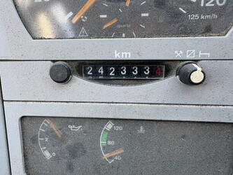 2002-man-le-220-1486708-49054047