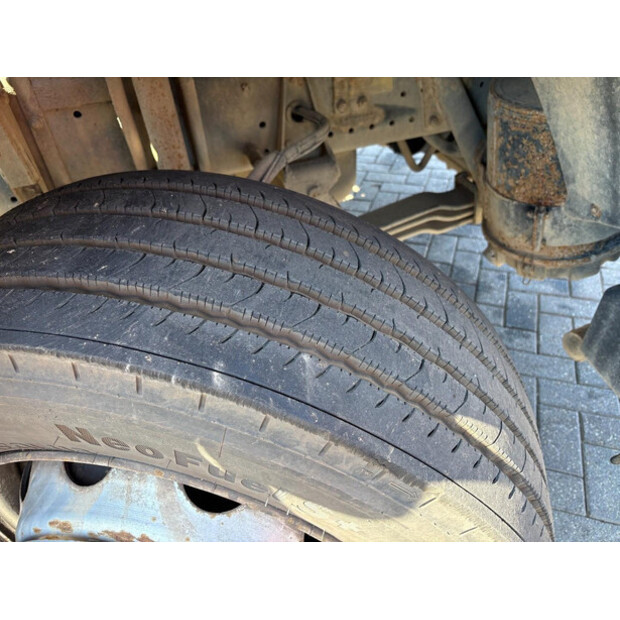 2002 MAN LE 220-49054051