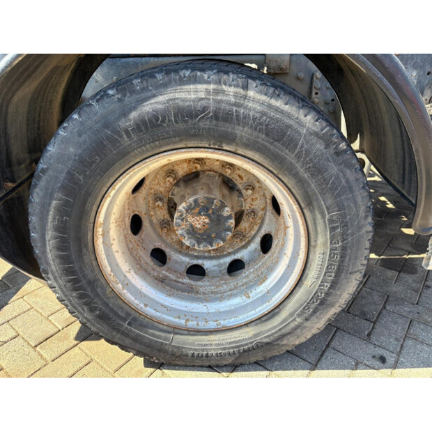 2002 MAN LE 220-49054054