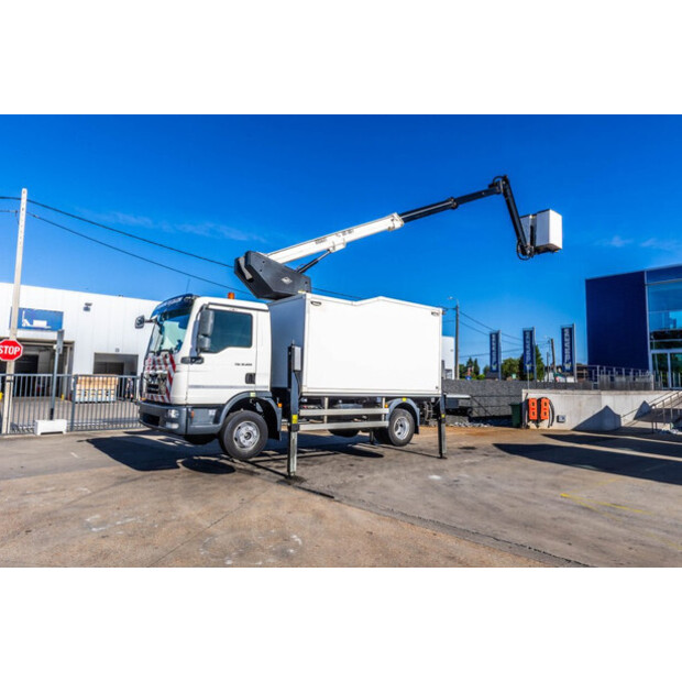 2013 MAN TGL 12.220BL-49054187
