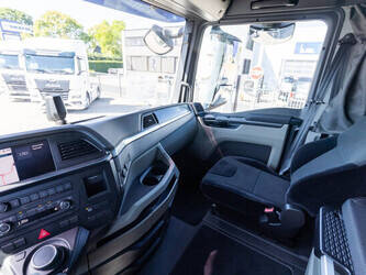 2022-man-tgx-18-510-1483250-49054345