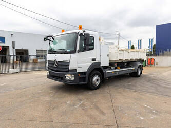 2015-mercedes-benz-atego-1624-1483600-49054822