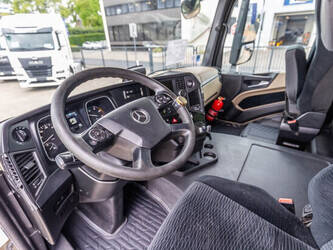 2018-mercedes-benz-actros-1845-ls-1484577-49054859
