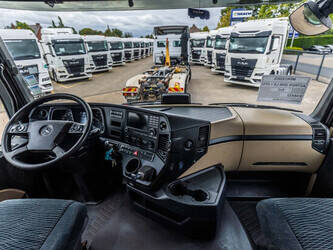 2018-mercedes-benz-actros-2646-1486768-49054911