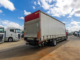 2015-renault-d19-1486775-49055081