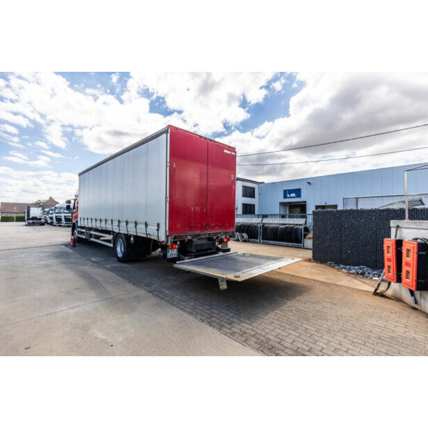 2015 Renault D19-49055087