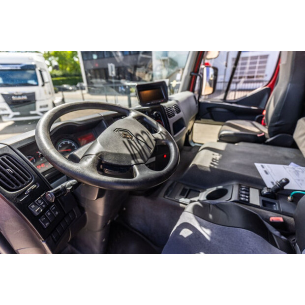 2015 Renault D19-49055091