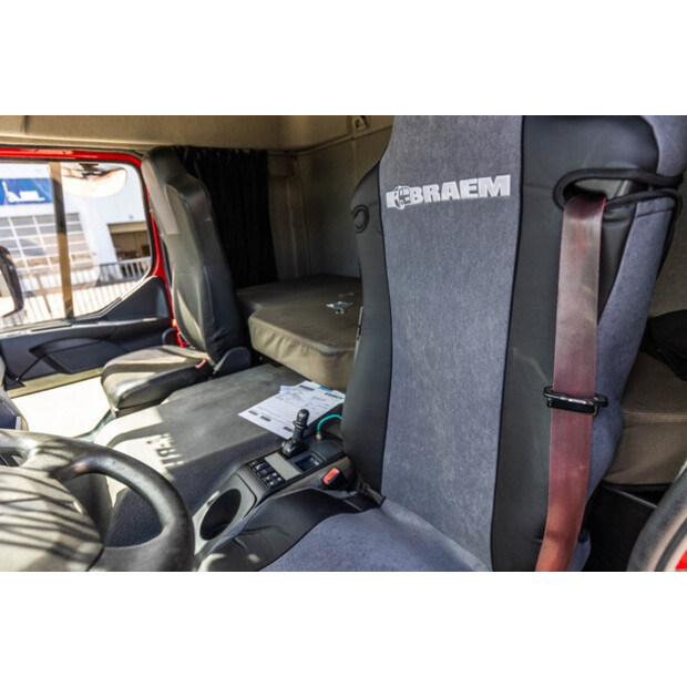 2015 Renault D19-49055093
