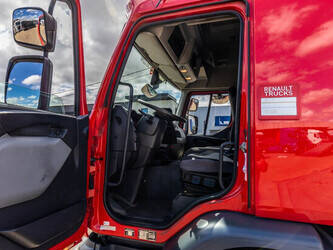 2015-renault-d19-1486775-49055095
