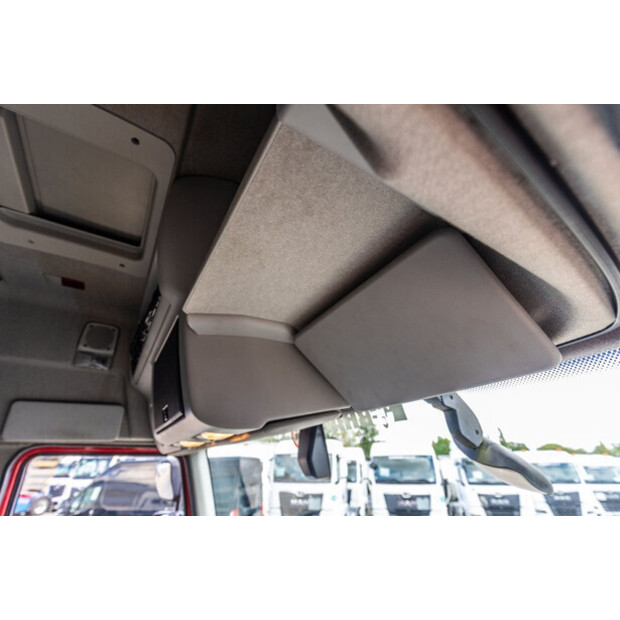 2015 Renault D19-49055096