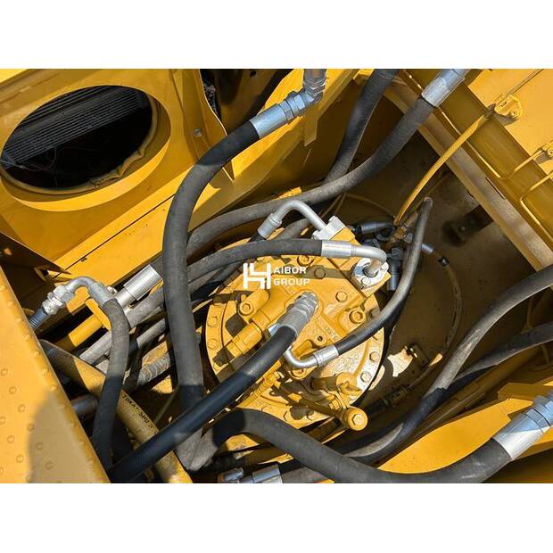 2024 كاتربيلر 336D-49055437