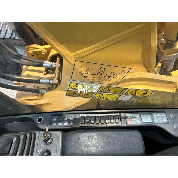 2024 Caterpillar 336D-49055463