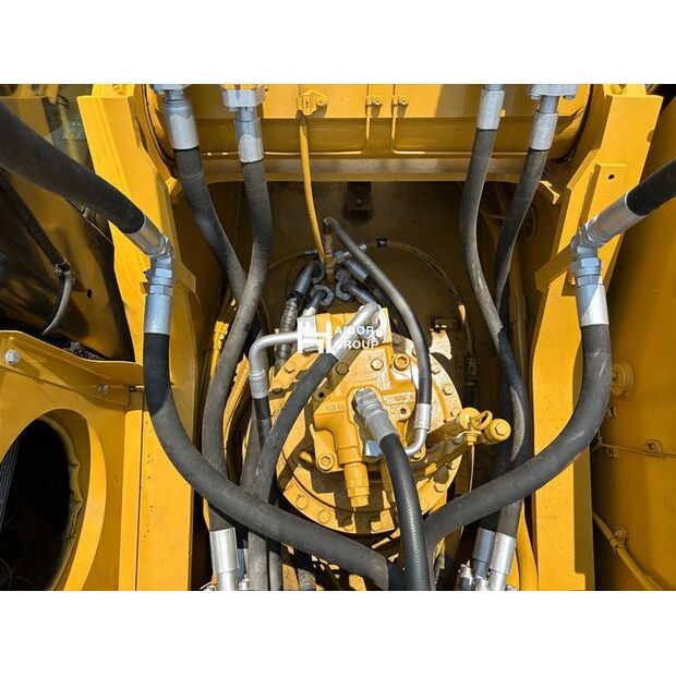 2024 Caterpillar 336D-49055483