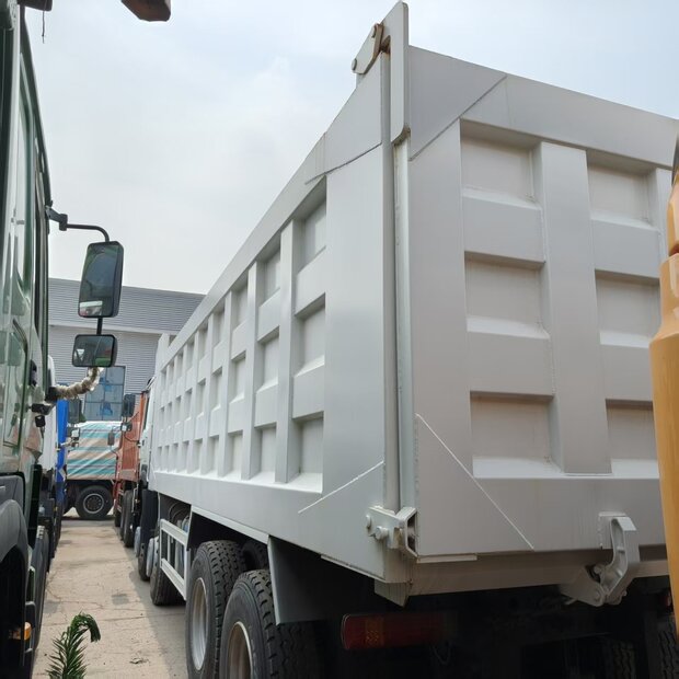 2025 HOWO 420HP-49055538