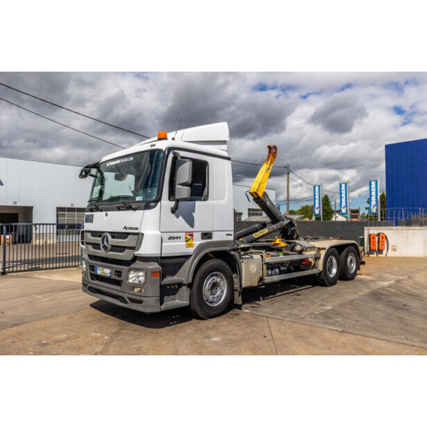 2013 Mercedes-Benz Actros 2541-49055801