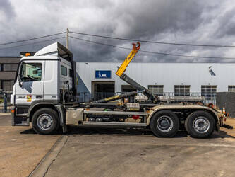 2013-mercedes-benz-actros-2541-1486771-49055802