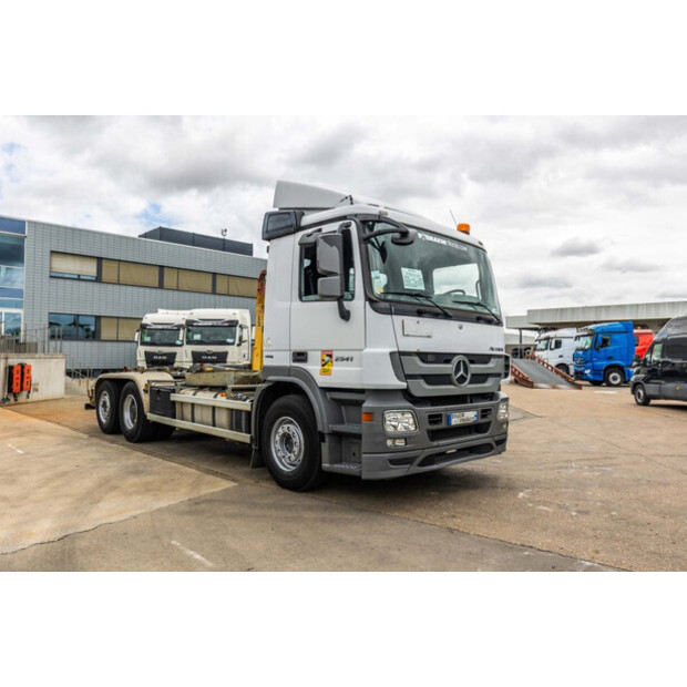 2013 Mercedes-Benz Actros 2541-49055808
