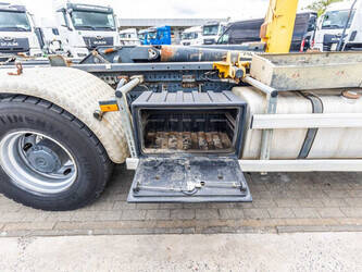 2013-mercedes-benz-actros-2541-1486771-49055824