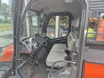 2011-kubota-1486843-49056455