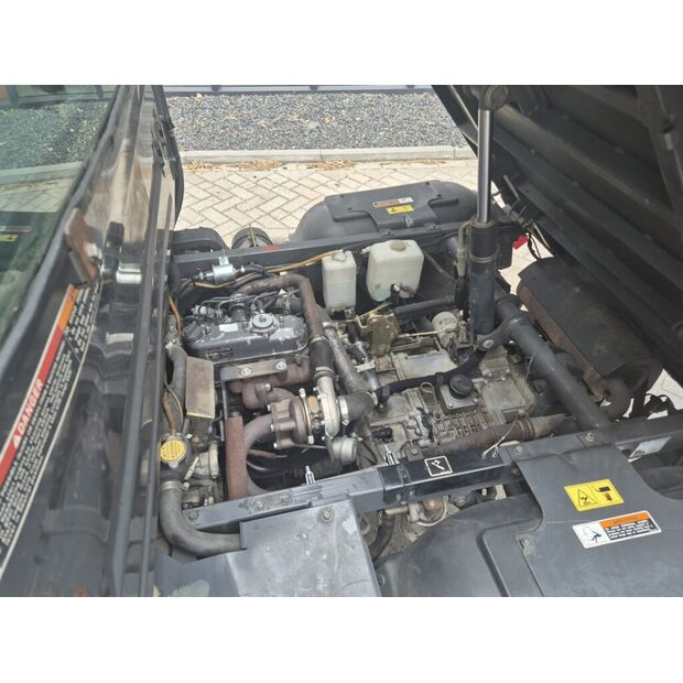 2011 KUBOTA-49056461