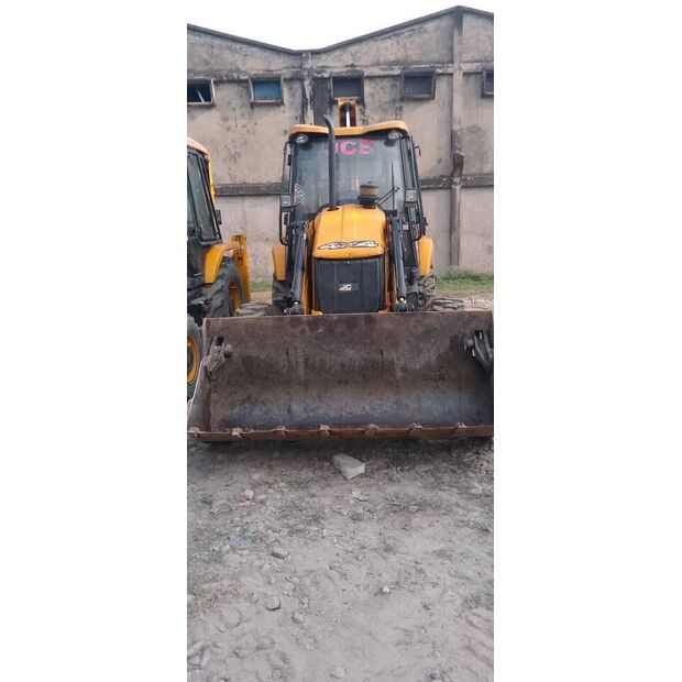 2017 JCB 3DX-49056535