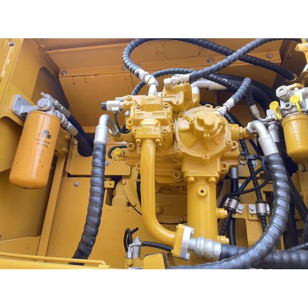2025 Caterpillar 349D2L-49058194