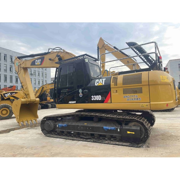 2025 كاتربيلر 330D2L-49058226