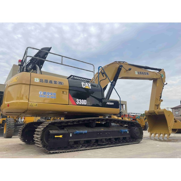 2025 كاتربيلر 330D2L-49058228