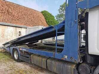 renault-premium-1486949-49061615